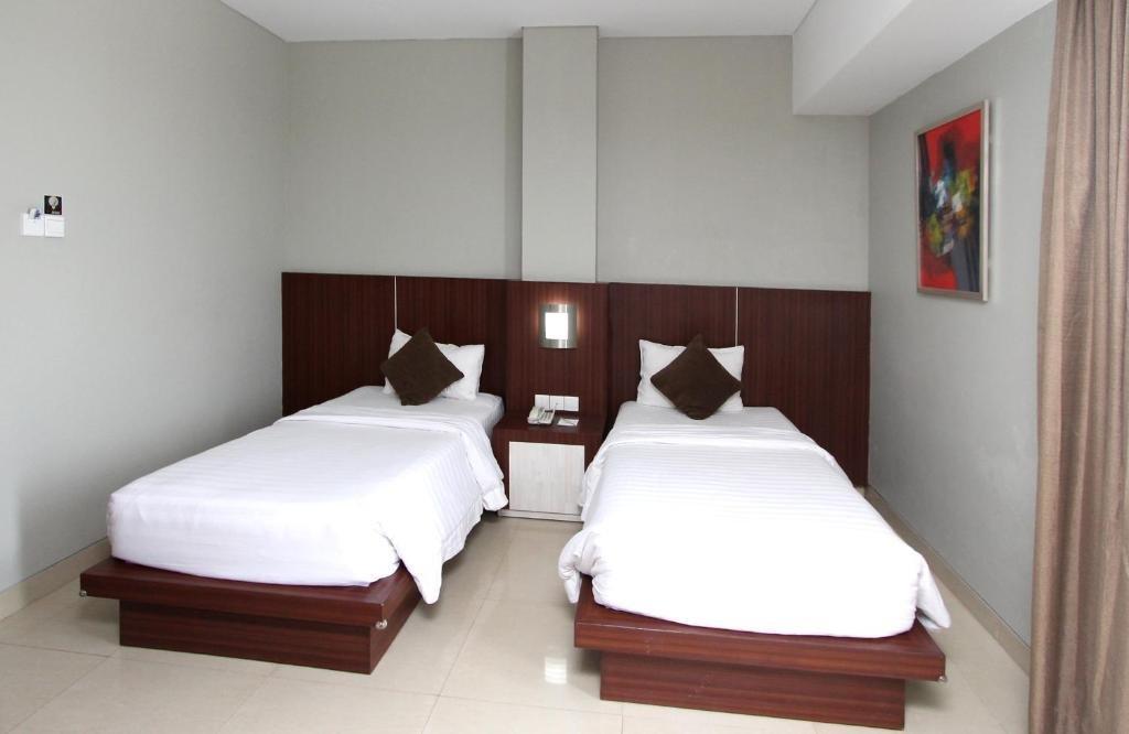 Grand Hatika Hotel Tanjung Pandan Ngoại thất bức ảnh